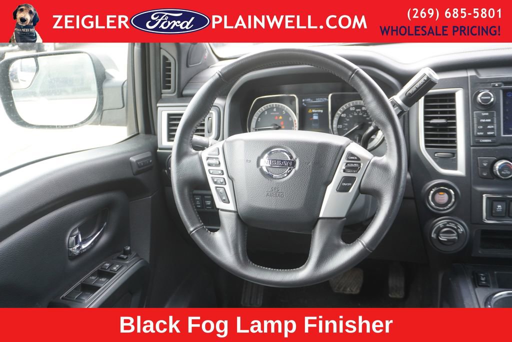 Used 2018 Nissan Titan SL w/ Midnight Edition image 13
