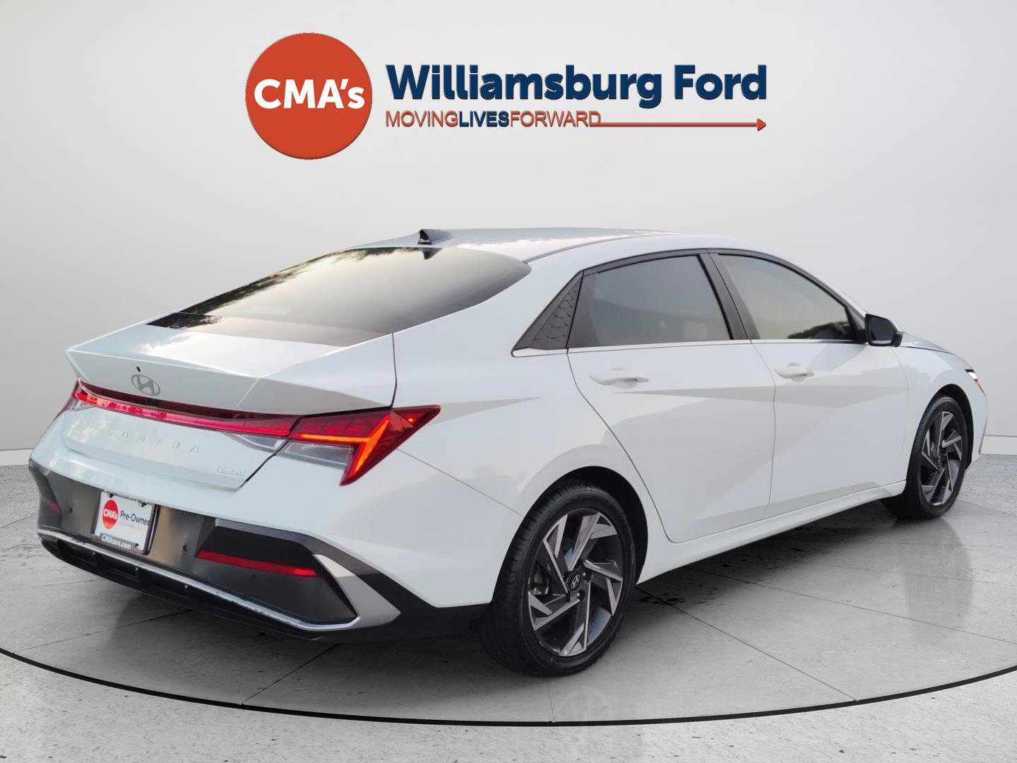 Used 2024 Hyundai Elantra Limited FWD image 5