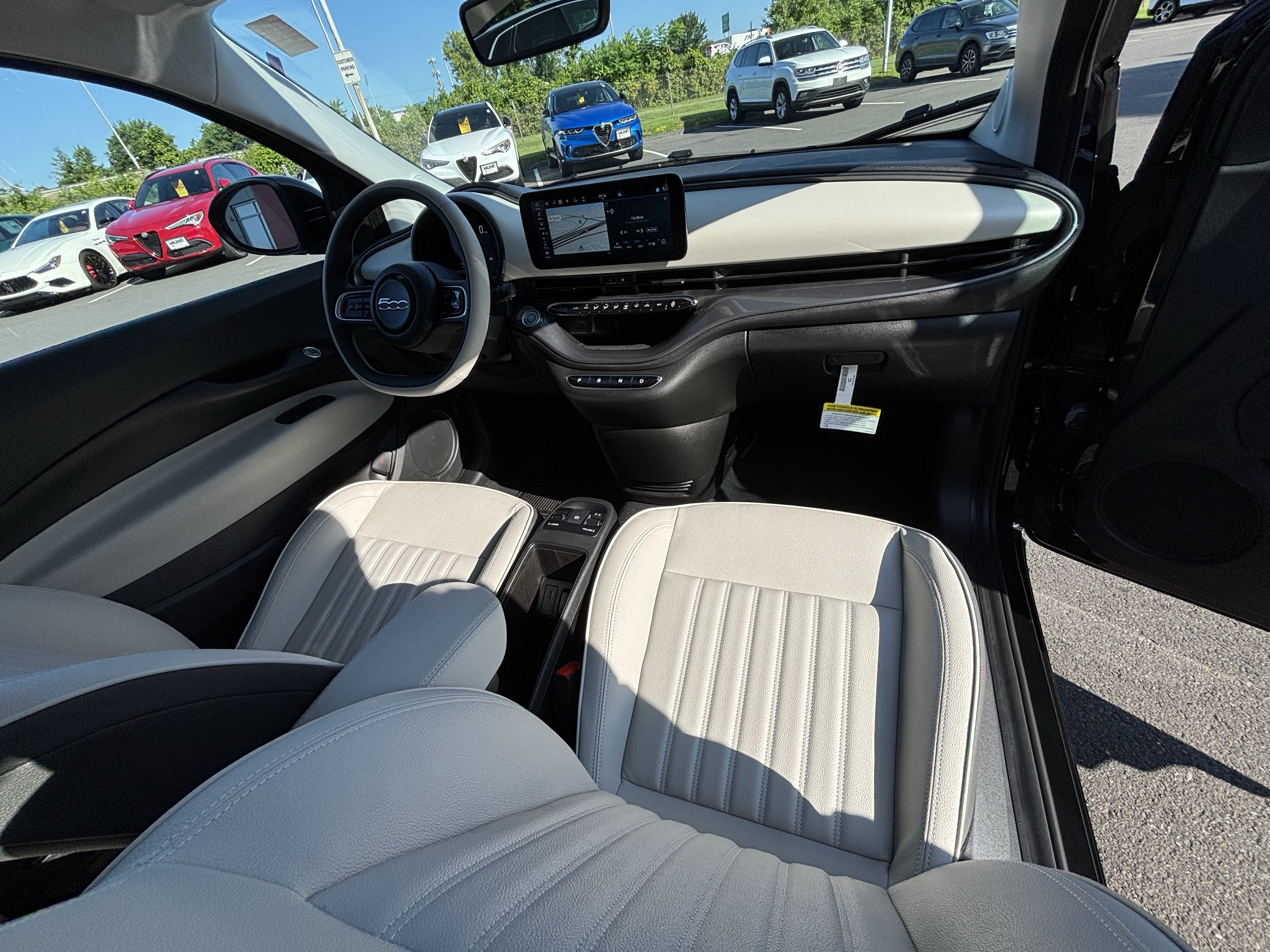New 2026 FIAT 500 e Icona w/ Quick Order Package 21R FWD image 30