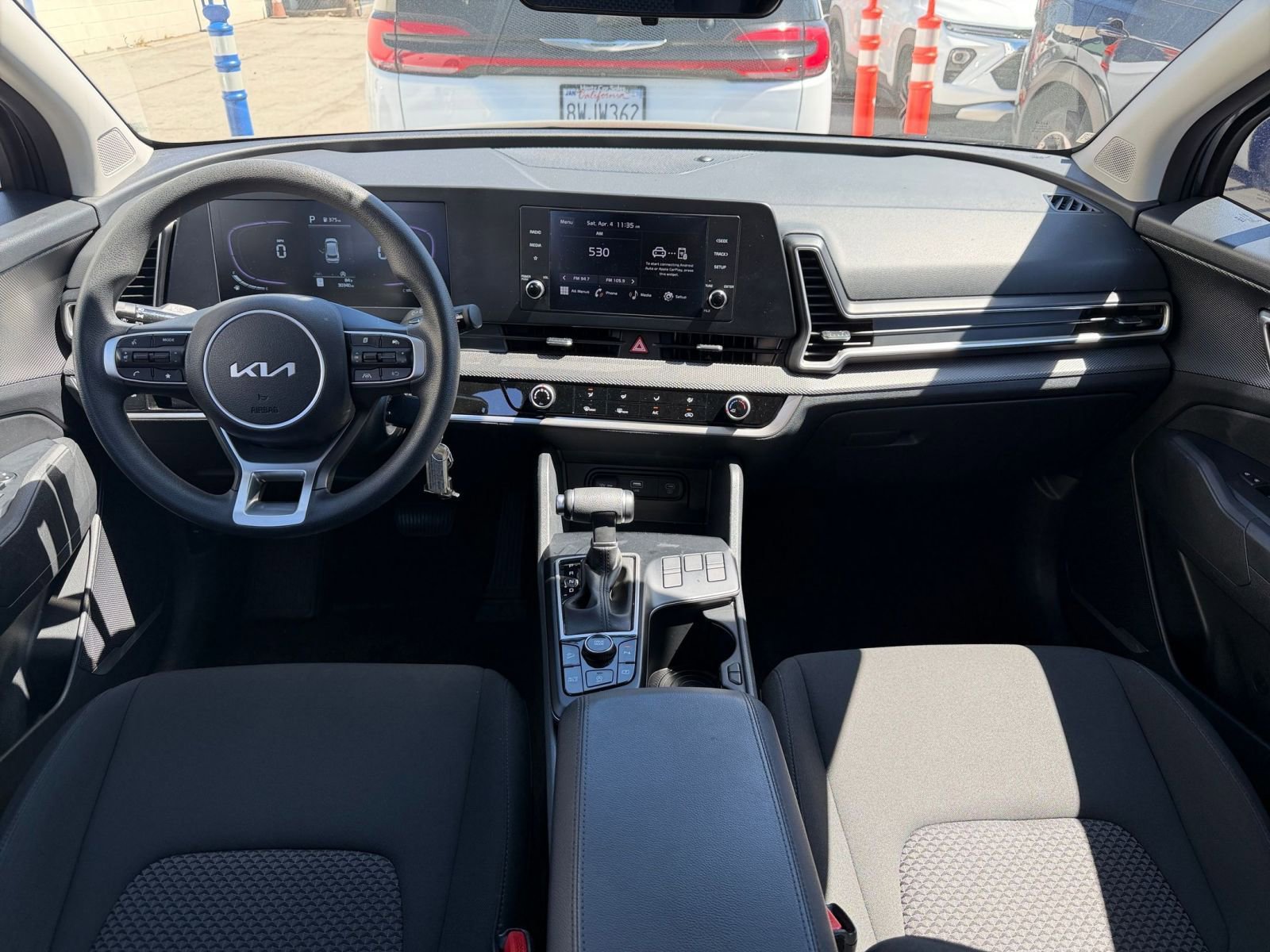Used 2025 Kia Sportage LX image 32