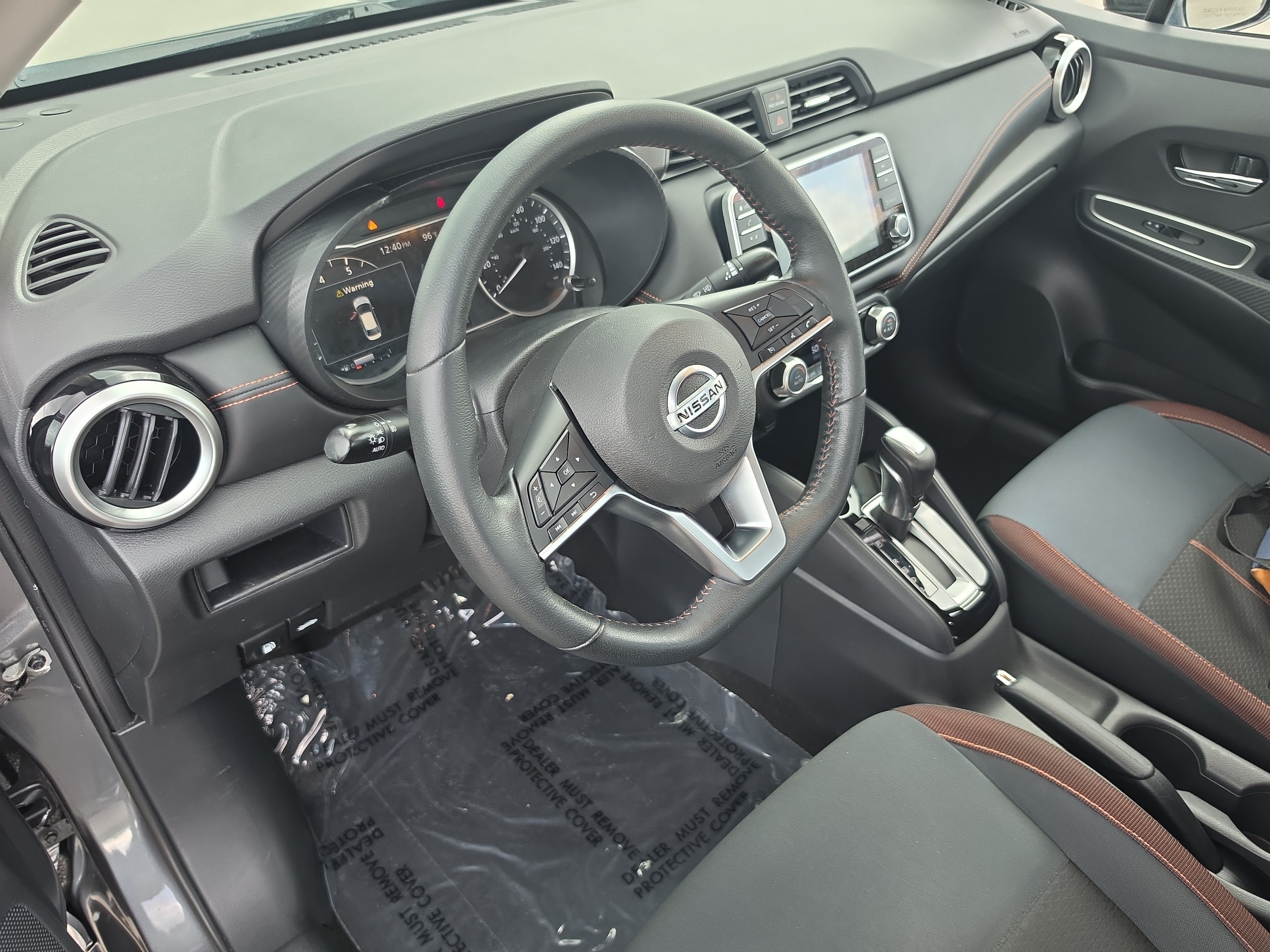 Used 2020 Nissan Versa SR FWD image 7