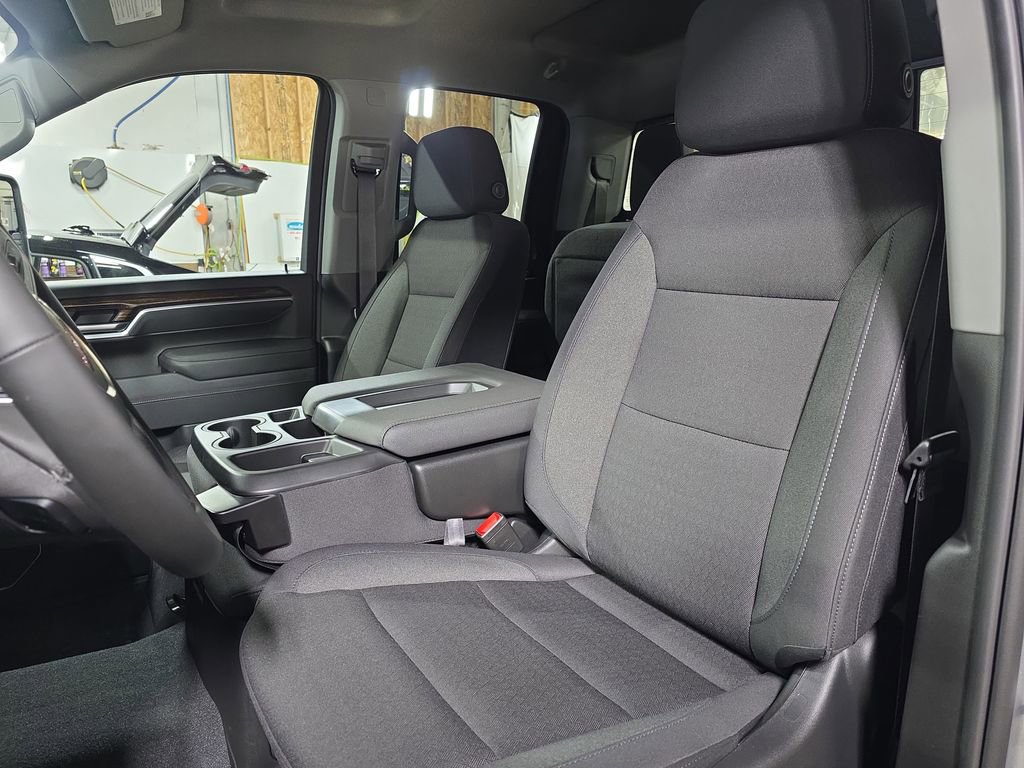 New 2026 GMC Sierra 2500 SLE w/ SLE Value Package; image 15