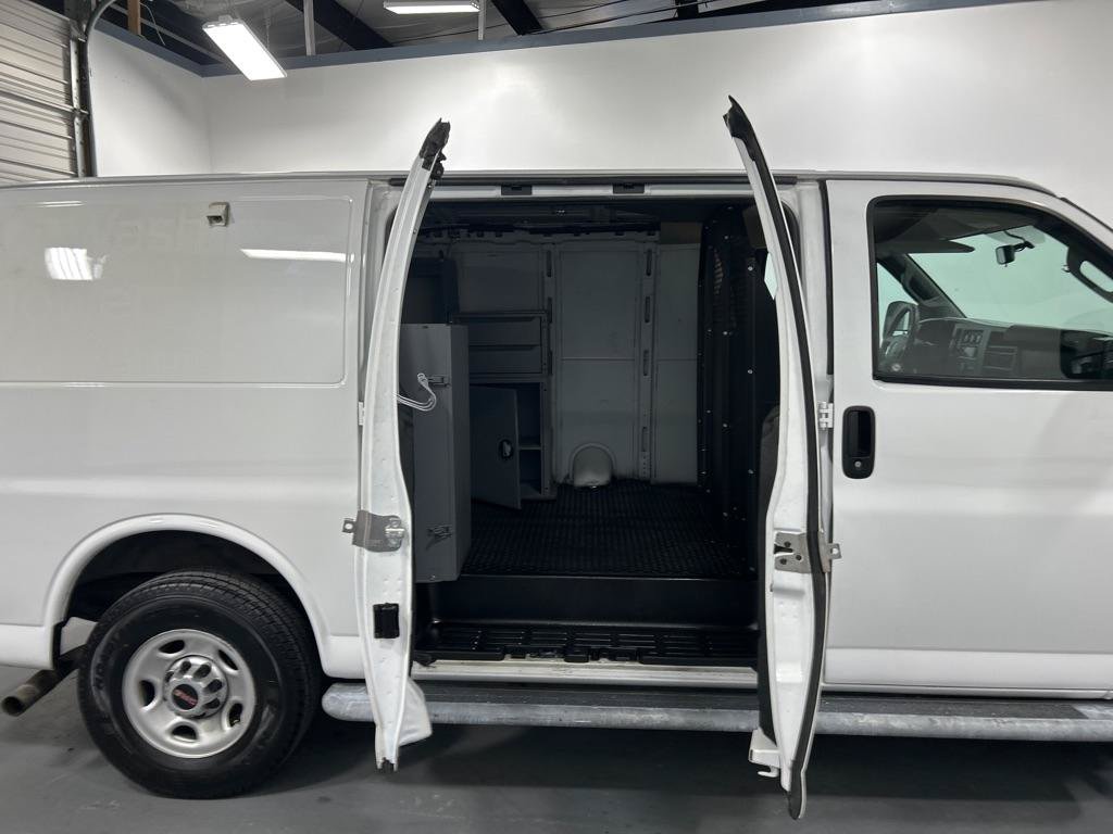 Used 2020 GMC Savana 2500 w/ Driver Convenience Package RWD image 8