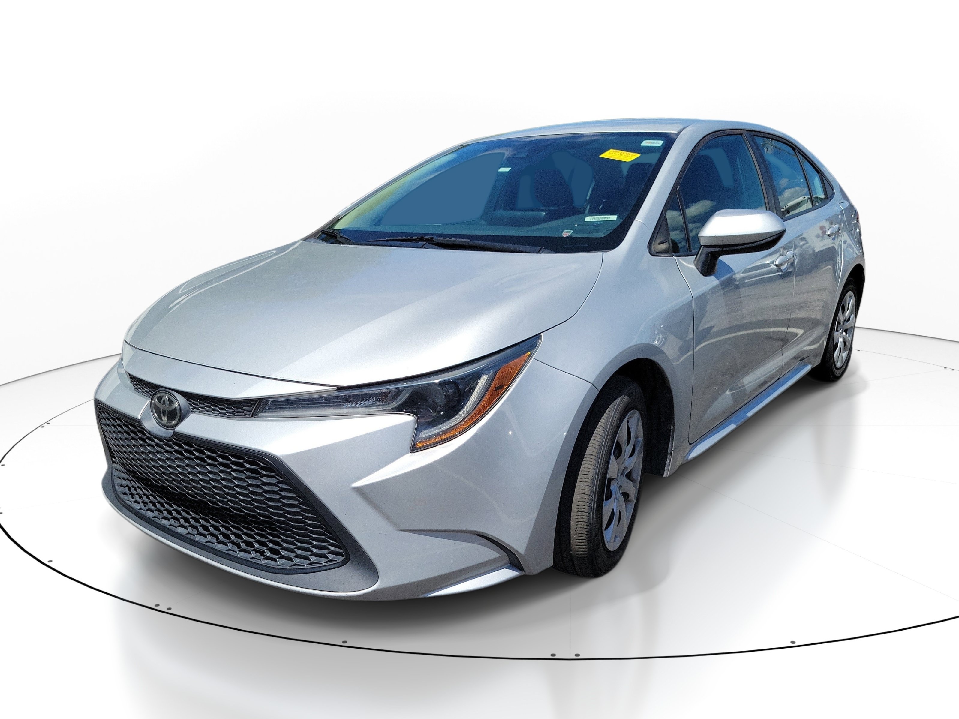 Used 2022 Toyota Corolla LE FWD image 2