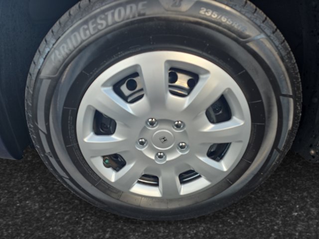 Used 2010 Honda Odyssey LX image 4