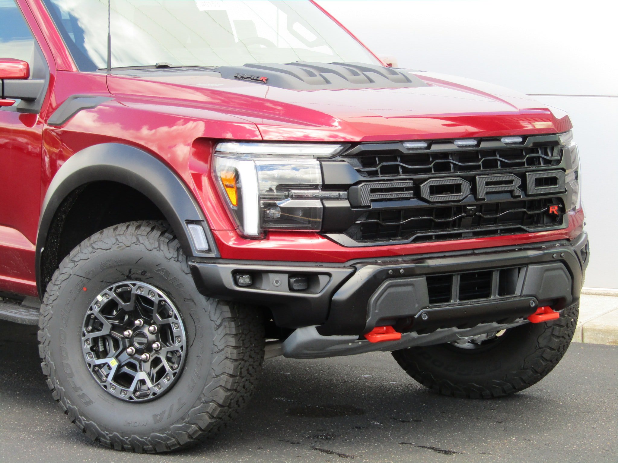 New 2026 Ford F150 Raptor w/ Equipment Group 803A Raptor R AWD/4WD image 5