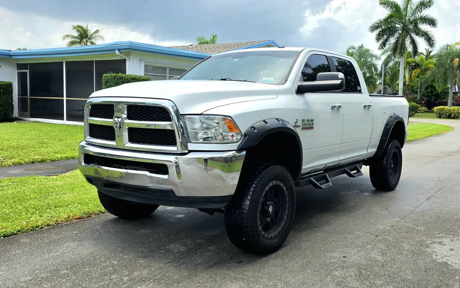 Used 2018 RAM 3500 SLT w/ Protection Group AWD/4WD image 1