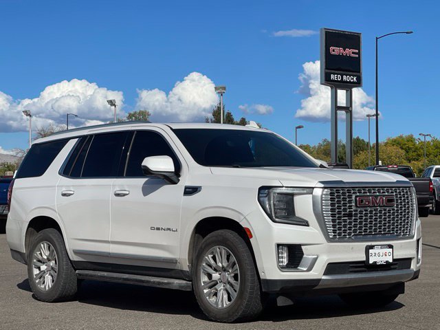 Used 2023 GMC Yukon Denali w/ Advanced Technology Package AWD/4WD image 2