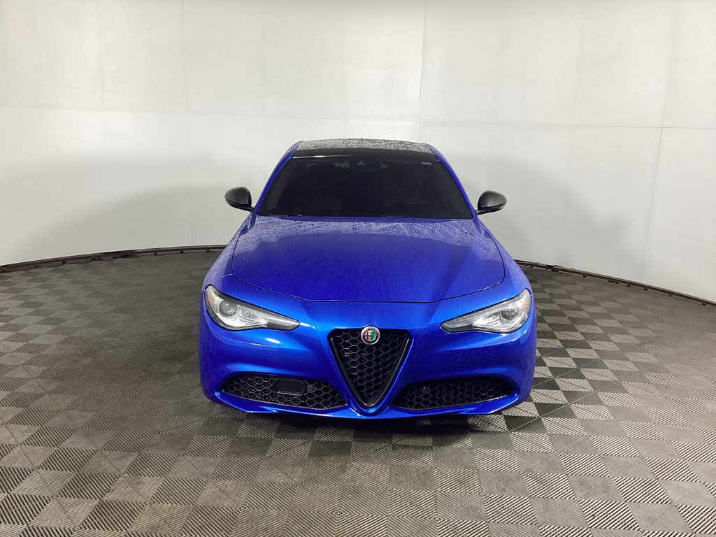 Used 2021 Alfa Romeo Giulia Ti w/ Nero Edizione AWD/4WD image 6