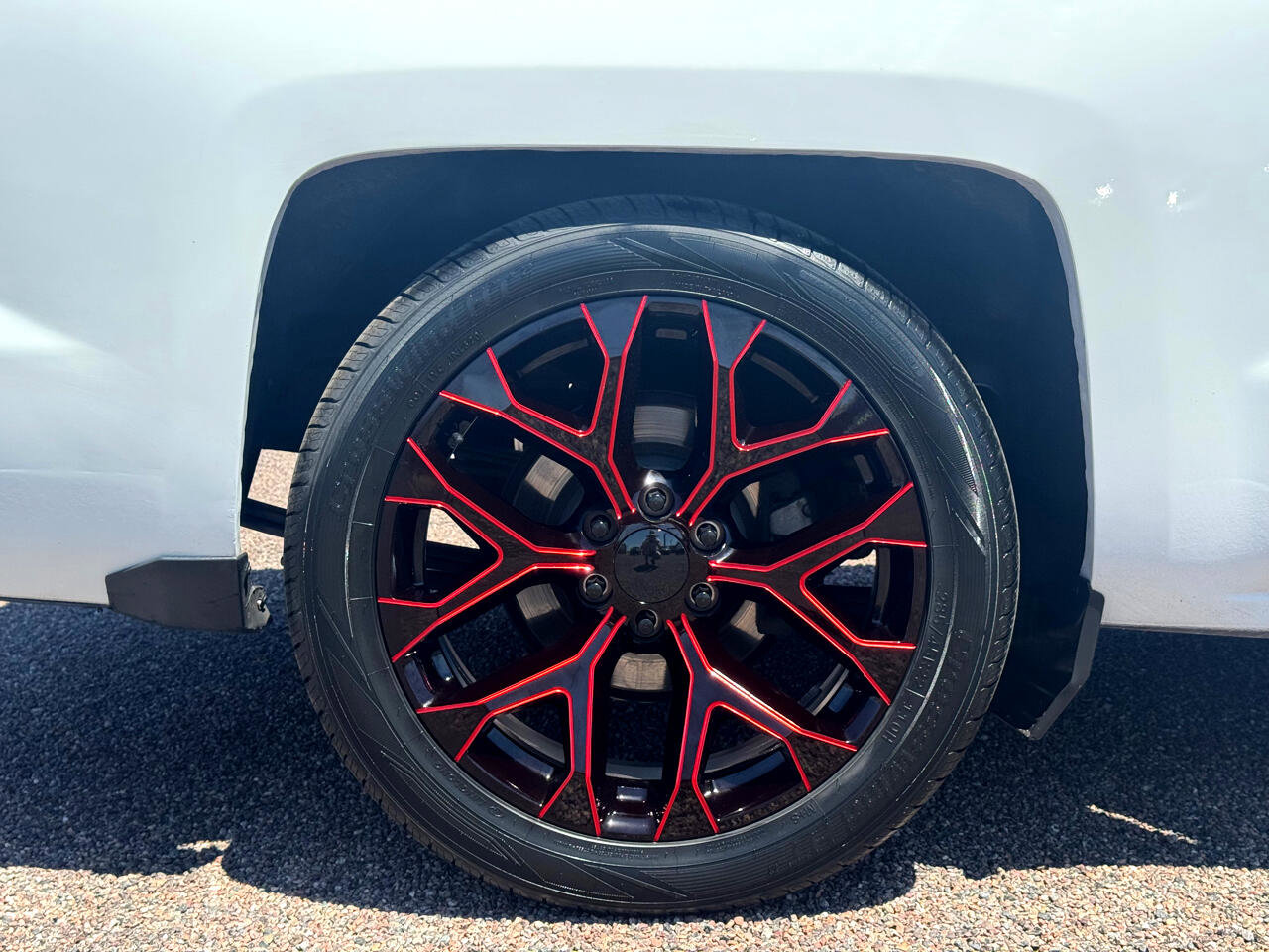 Used 2018 Chevrolet Silverado 1500 LT w/ All Star Edition image 19