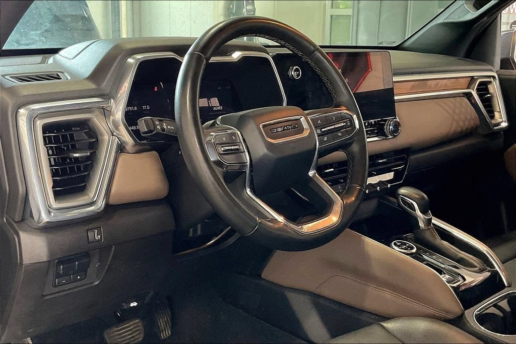 Used 2023 GMC Canyon Denali AWD/4WD image 4