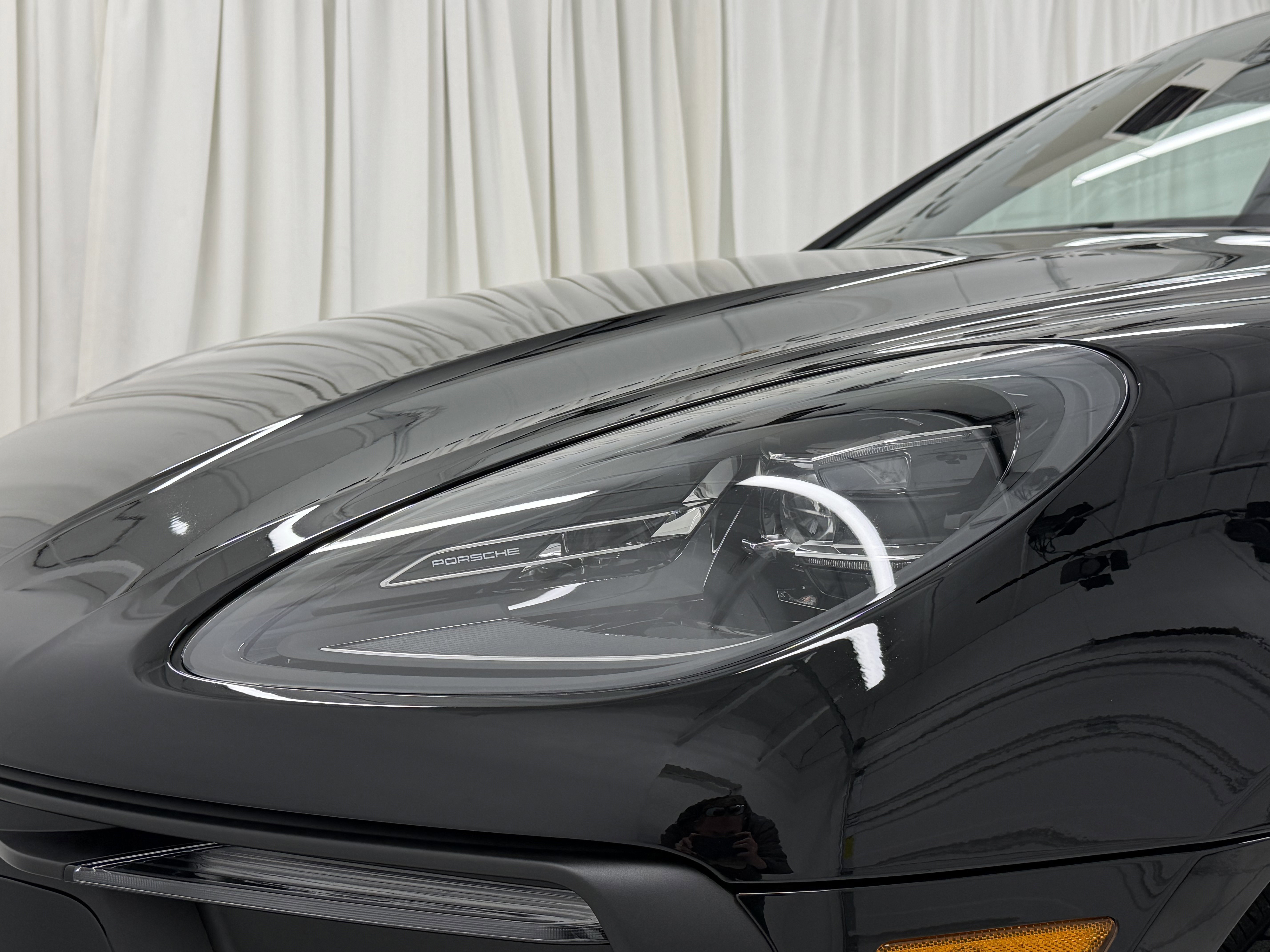 New 2026 Porsche Macan image 17