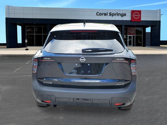 New 2025 Nissan Kicks SV image 4