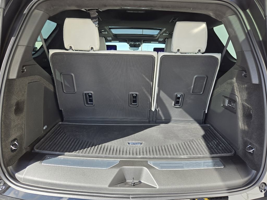 New 2026 Cadillac Escalade Platinum Sport AWD/4WD image 10