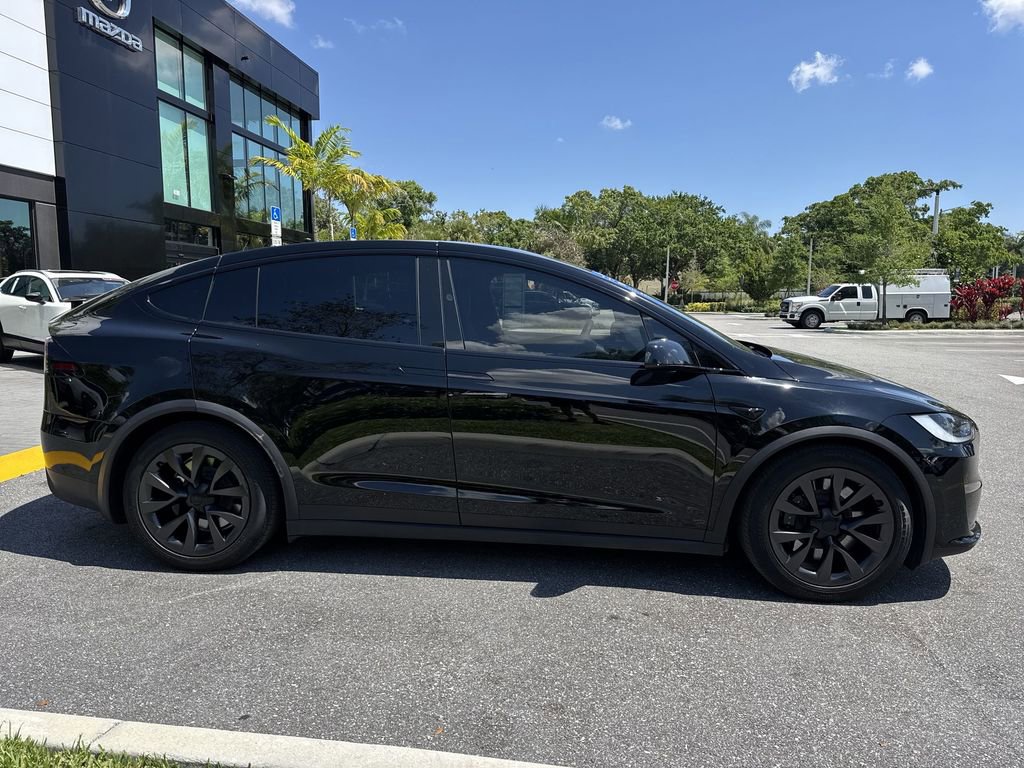Used 2024 Tesla Model X image 6