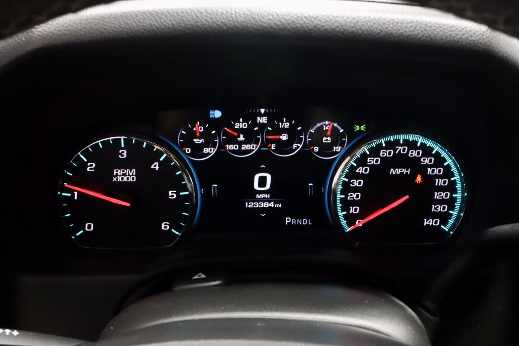 Used 2020 Chevrolet Suburban Premier w/ Max Trailering Package AWD/4WD image 28