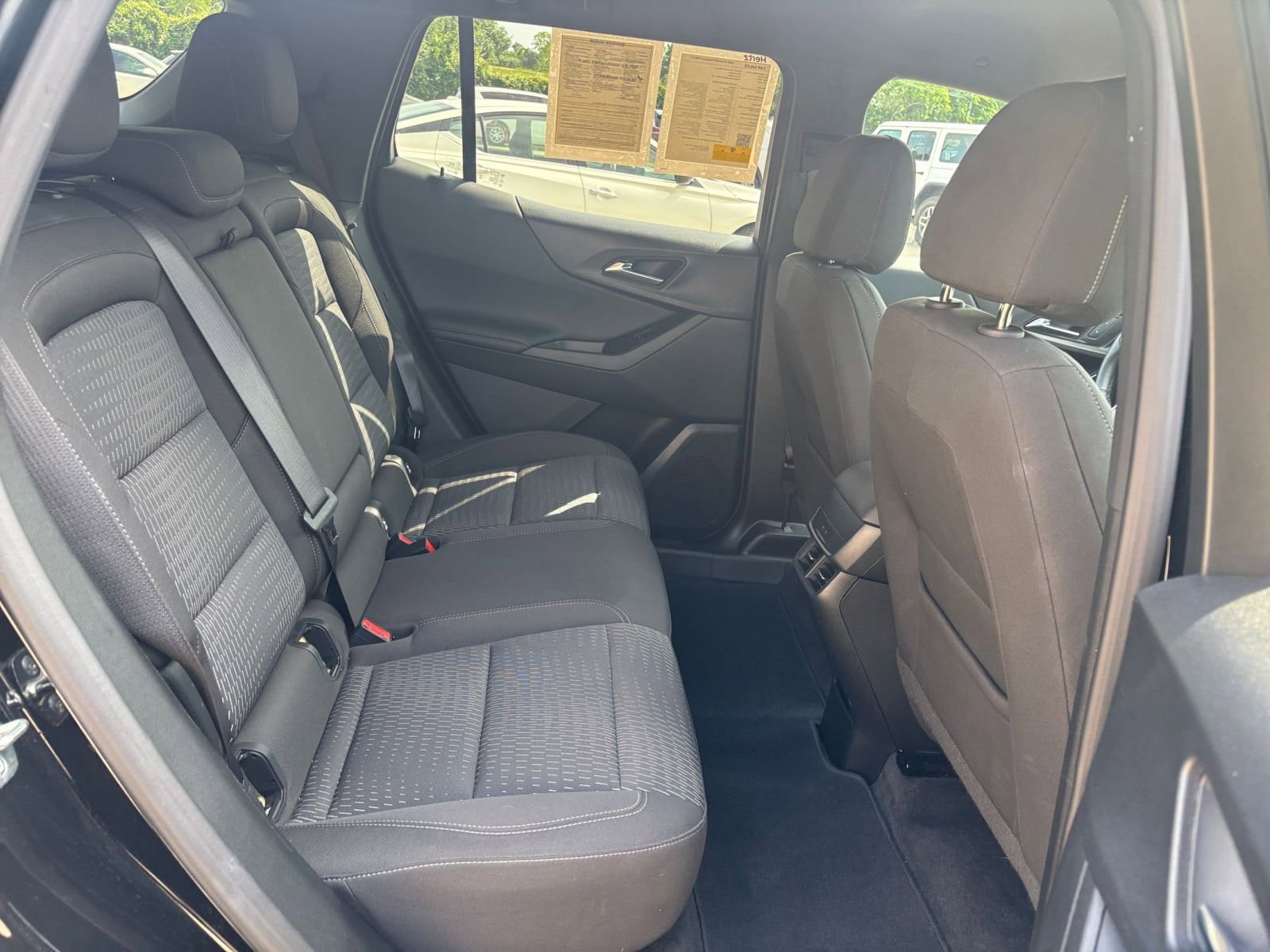 Used 2025 Chevrolet Equinox LT FWD image 27
