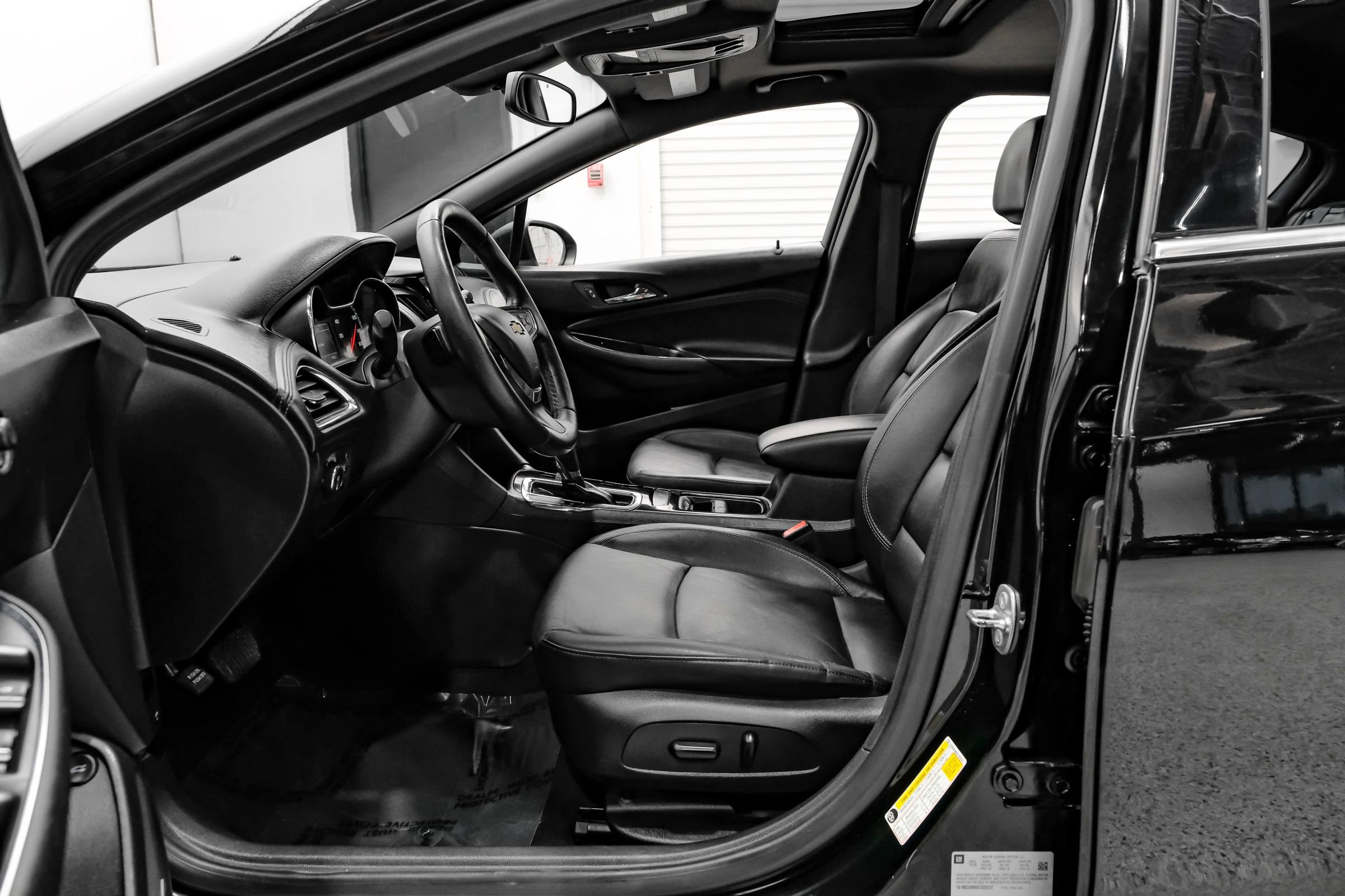 Used 2016 Chevrolet Cruze Premier image 33