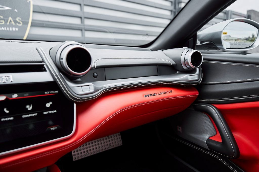 Used 2020 Ferrari GTC4Lusso T RWD image 78