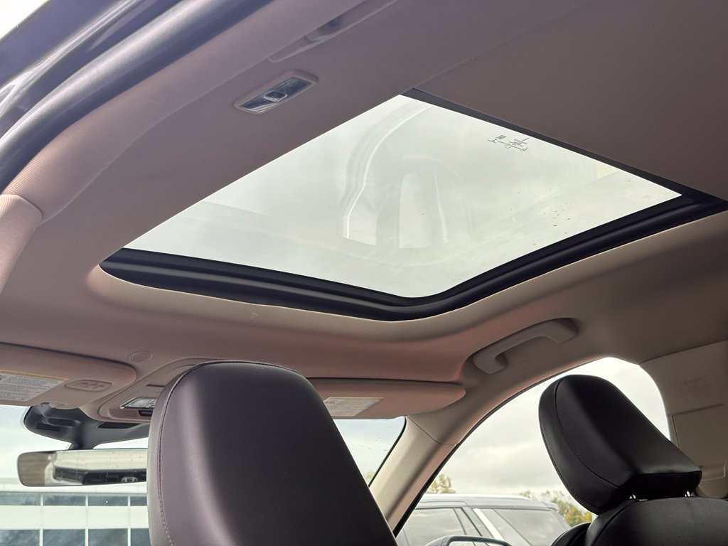 Used 2023 Lincoln Aviator AWD w/ Premium Package image 21