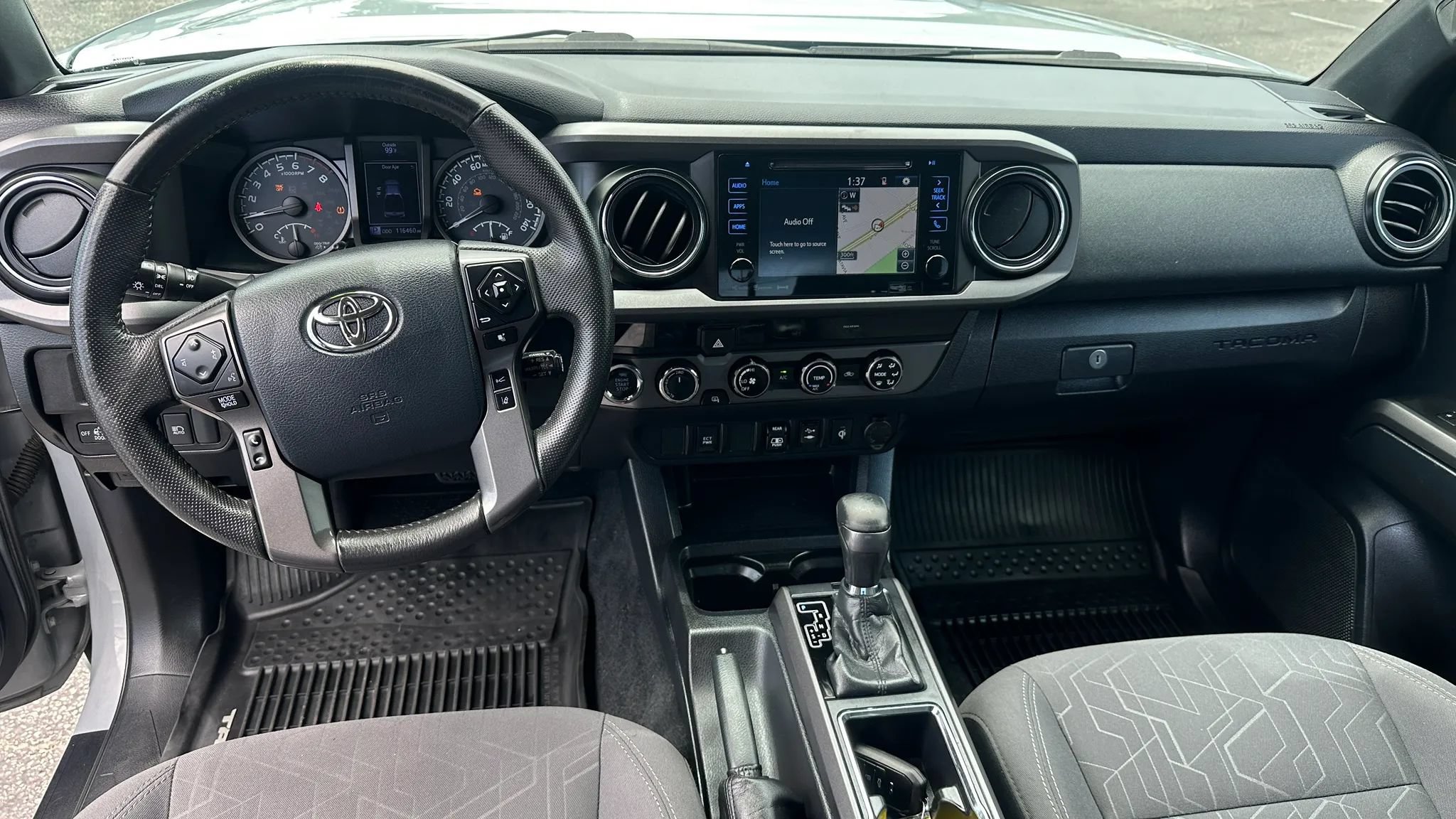 Used 2018 Toyota Tacoma TRD Sport AWD/4WD image 12
