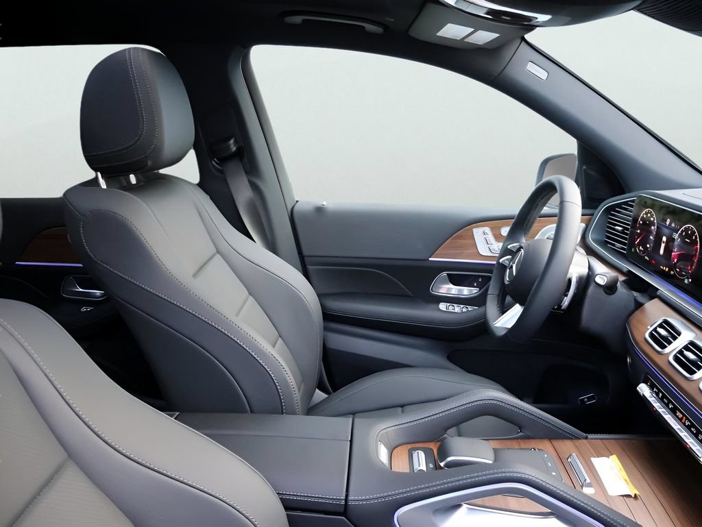 New 2025 Mercedes-Benz GLS 450 4MATIC image 10