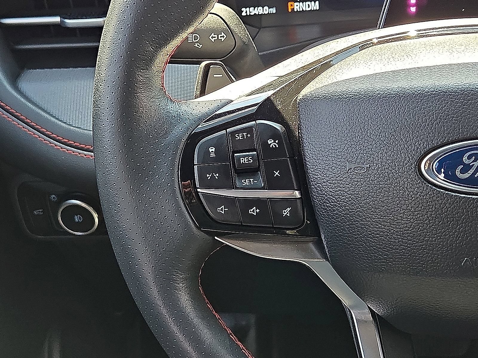 Used 2025 Ford Explorer ST w/ Sun And Sound Package AWD/4WD image 19