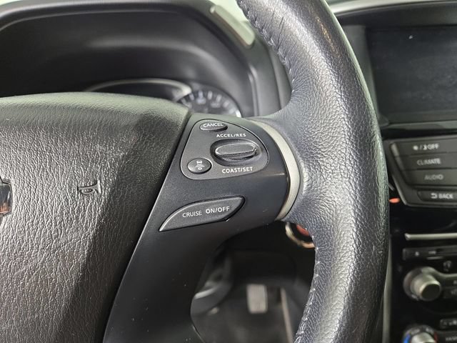 Used 2019 Nissan Pathfinder SV AWD/4WD image 24