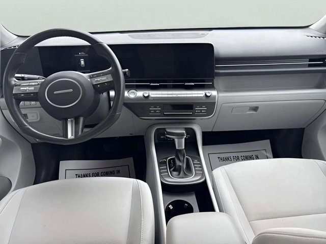 Used 2025 Hyundai Kona SEL image 8