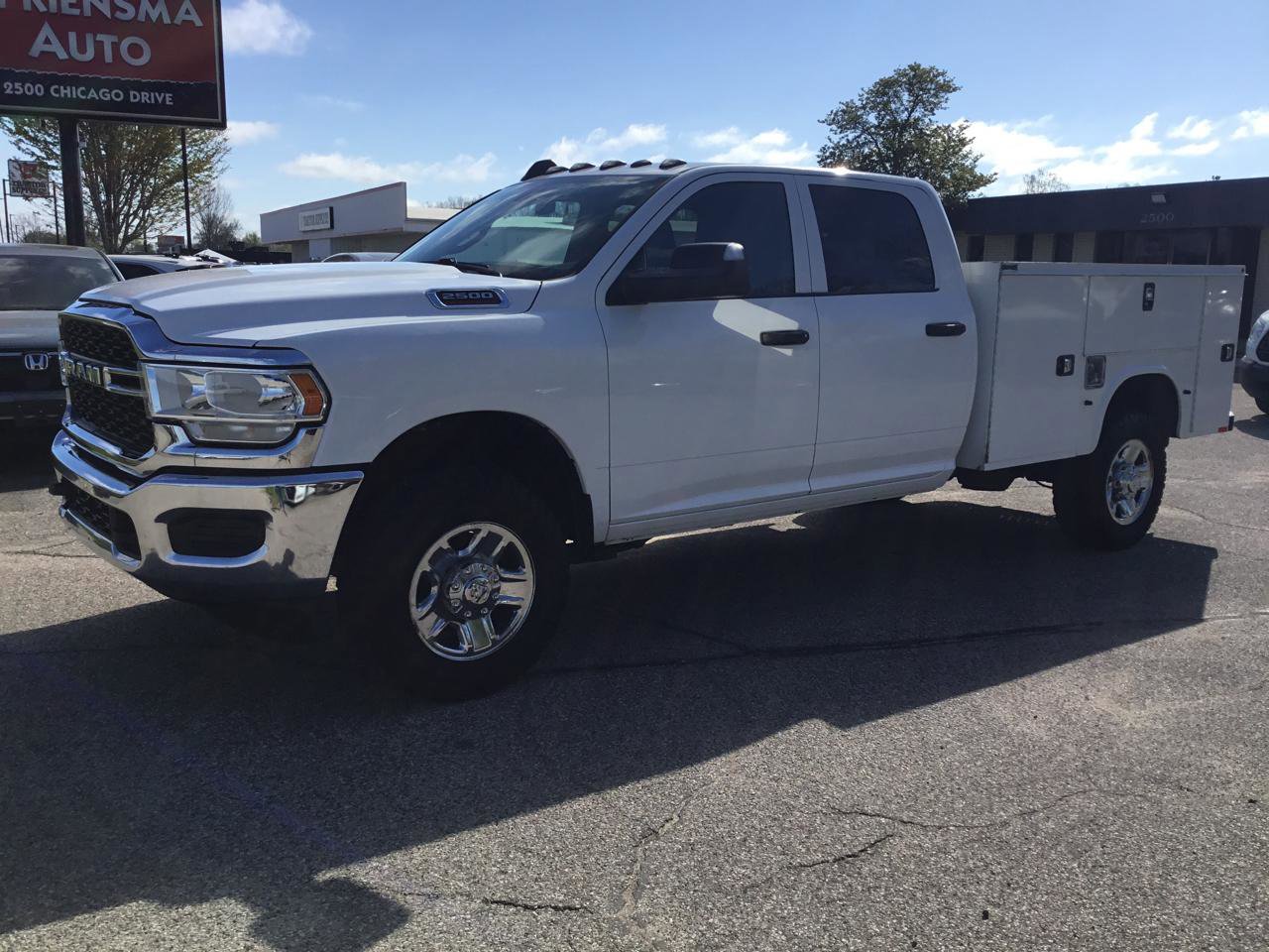 Used 2022 RAM 2500 Tradesman w/ Chrome Appearance Group AWD/4WD image 13