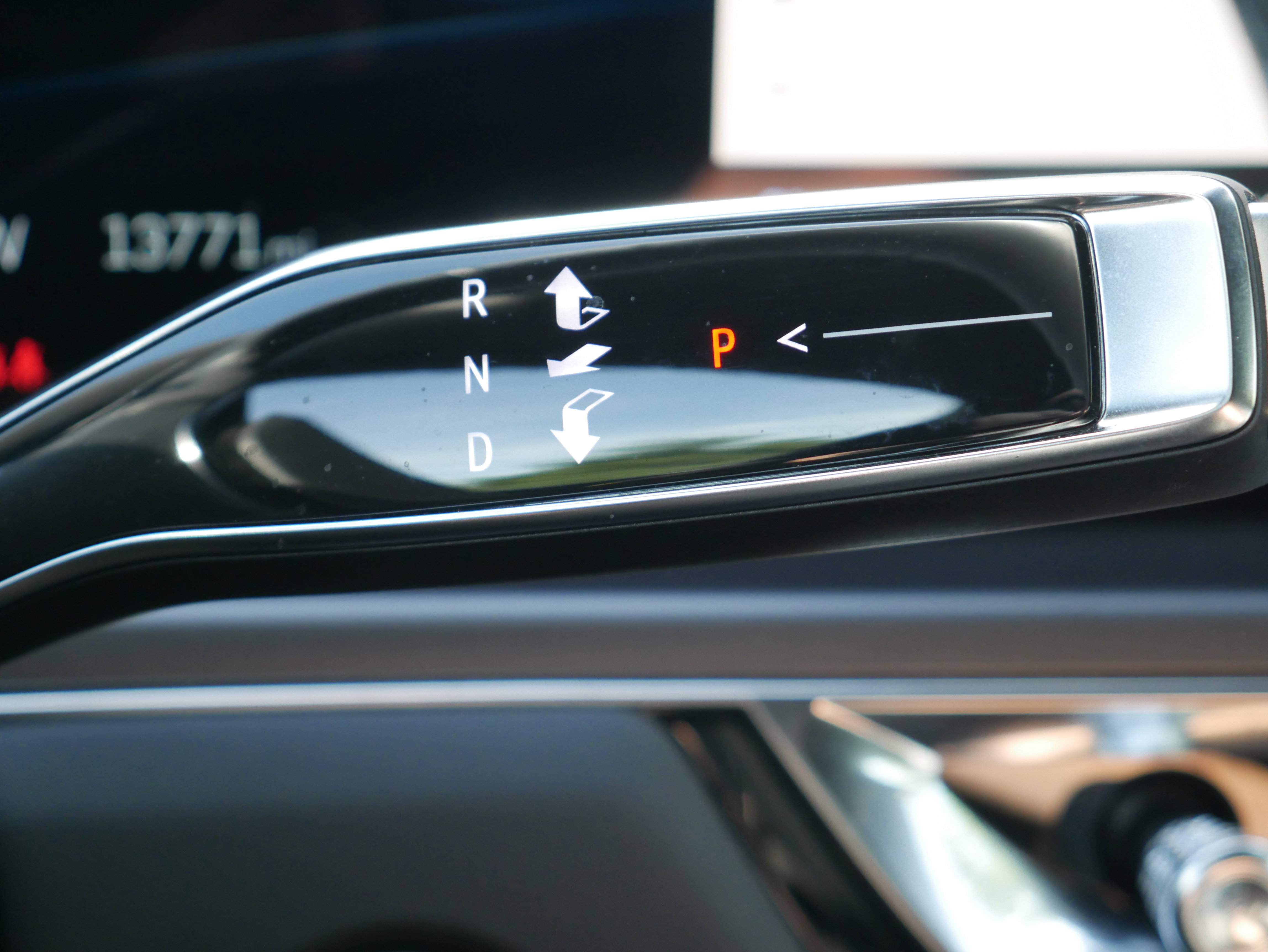 Certified 2024 Cadillac Lyriq Tech w/ Driver Assist Package image 23