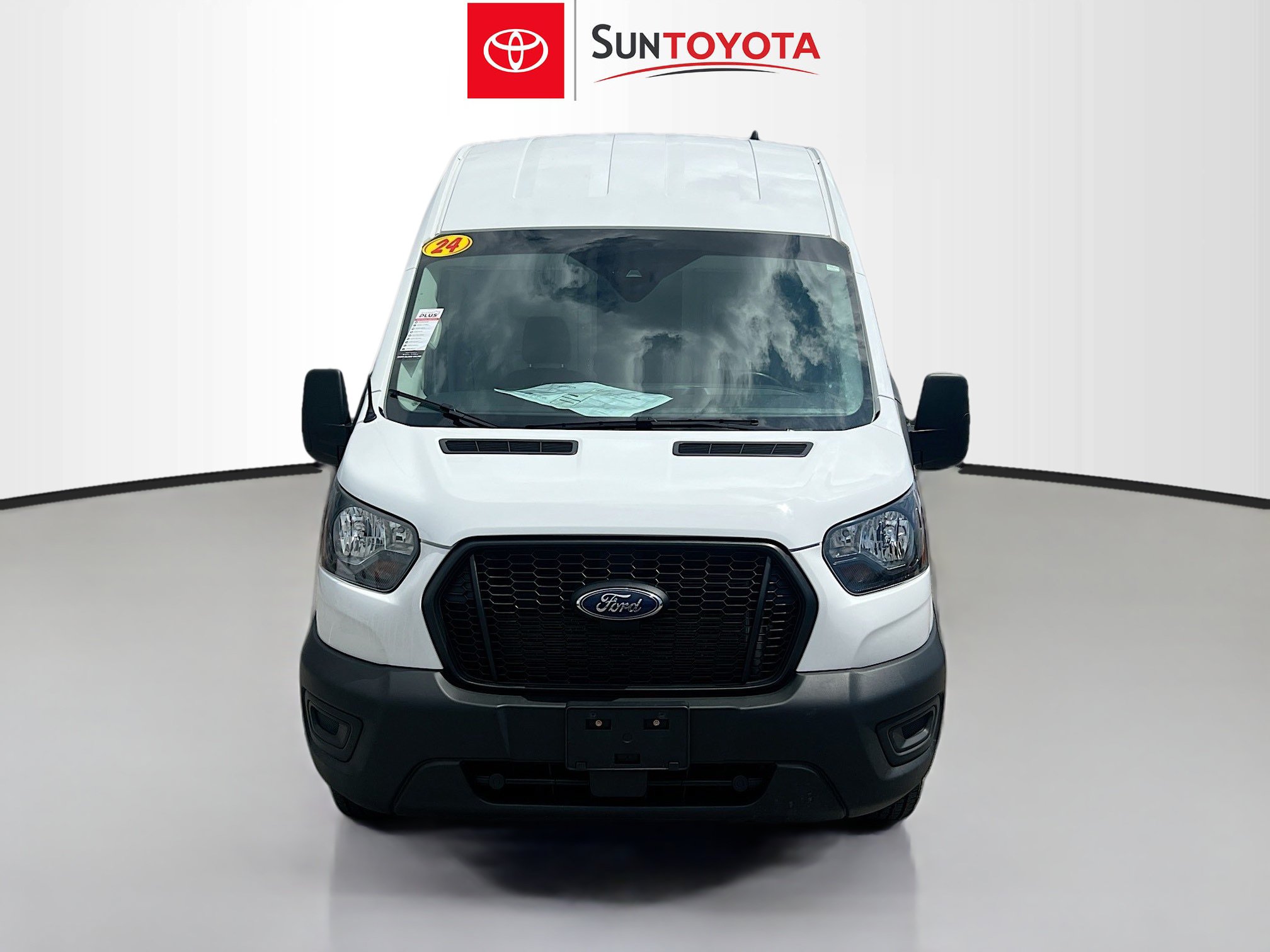 Used 2024 Ford Transit 250 148 High Roof Extended w/ Load Area Protection Package RWD image 10
