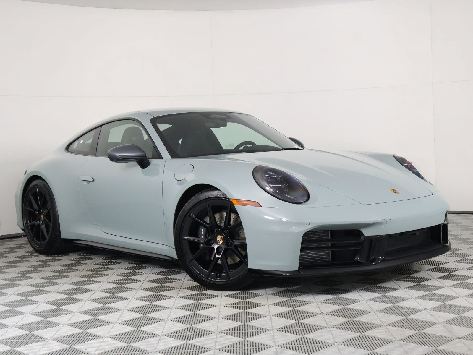 New 2026 Porsche 911 Carrera T RWD image 9