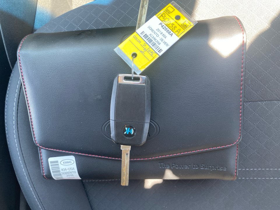 Used 2018 Kia Sorento FWD image 38