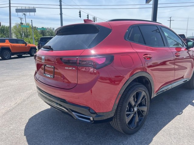 New 2025 Buick Envision Sport Touring image 7