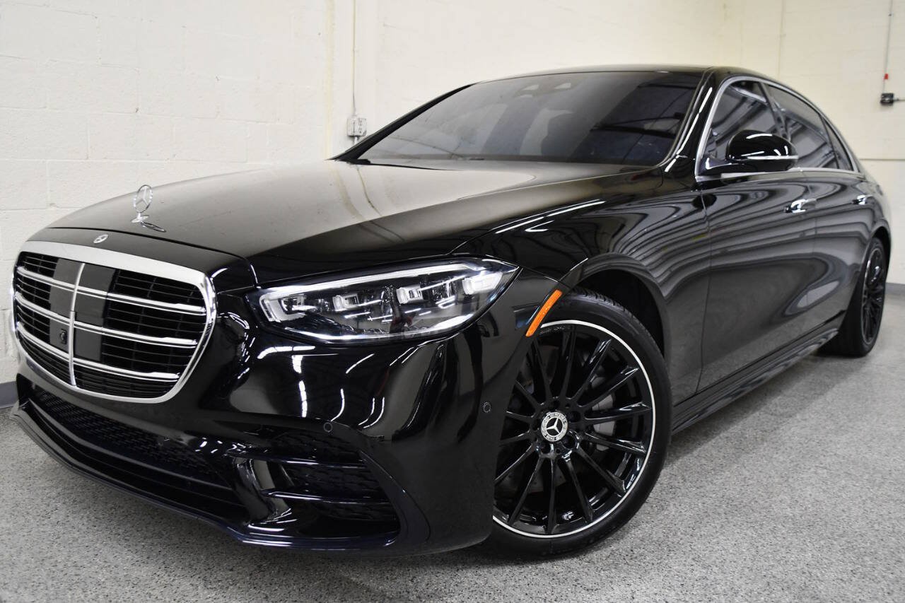 Used 2022 Mercedes-Benz S 580 4MATIC Sedan image 1
