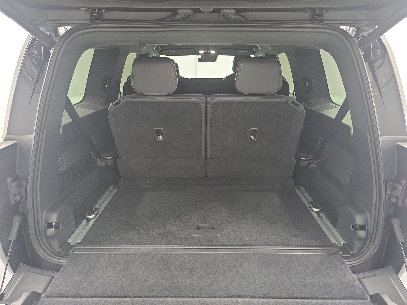 Used 2023 Rivian R1S Adventure AWD/4WD image 15