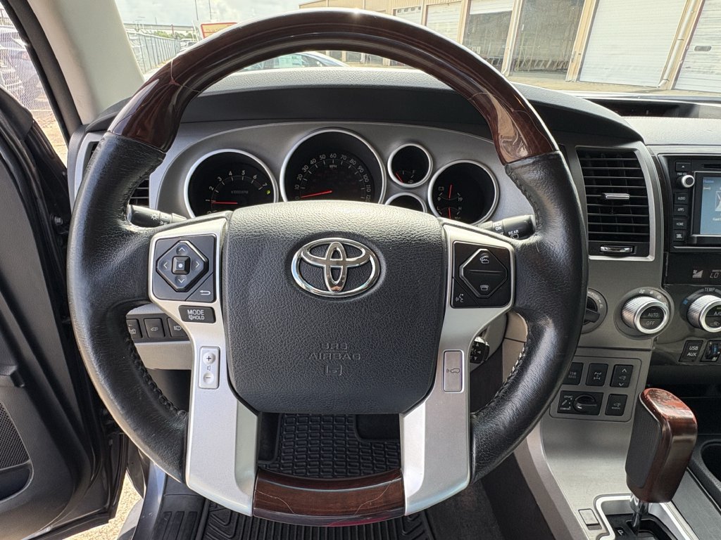 Used 2014 Toyota Sequoia Platinum AWD/4WD image 15