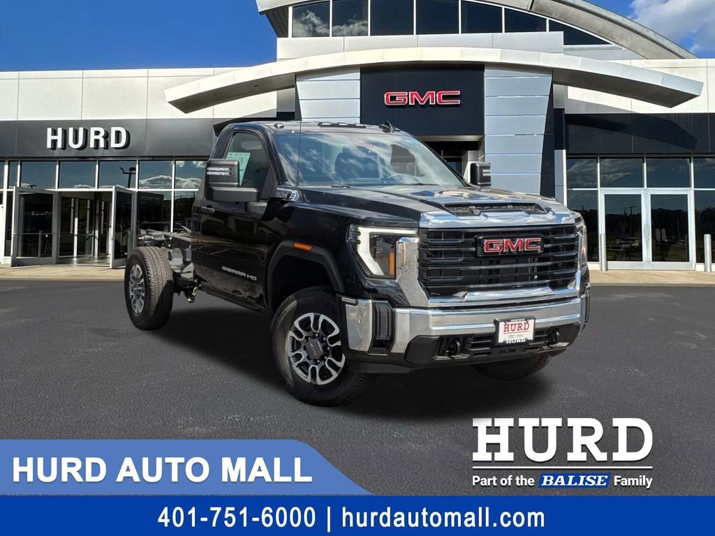 New 2025 GMC Sierra 3500 Pro w/ Convenience Package