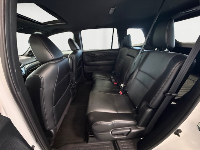 Used 2023 Honda Passport EX-L image 13