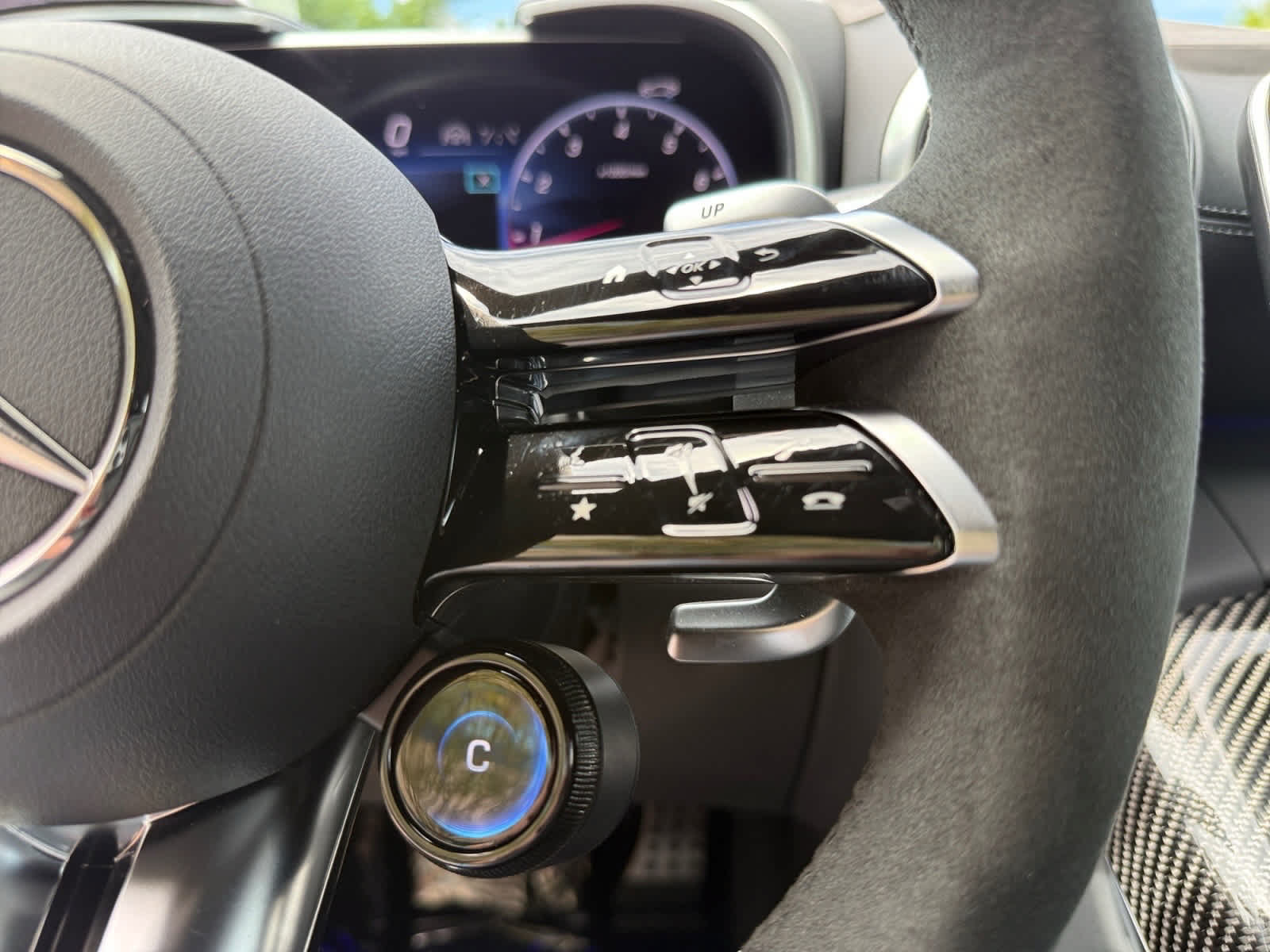Certified 2023 Mercedes-Benz SL 63 AMG 4MATIC w/ Driver Assistance Package image 18