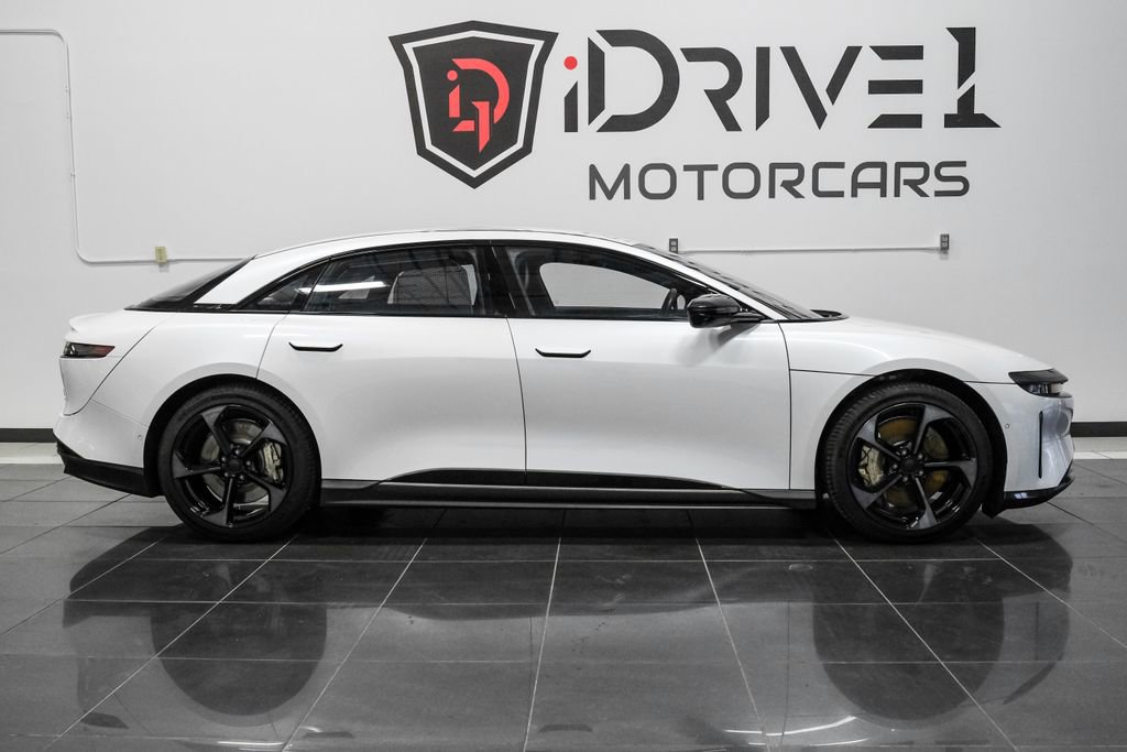 Used 2024 Lucid Air Touring image 10