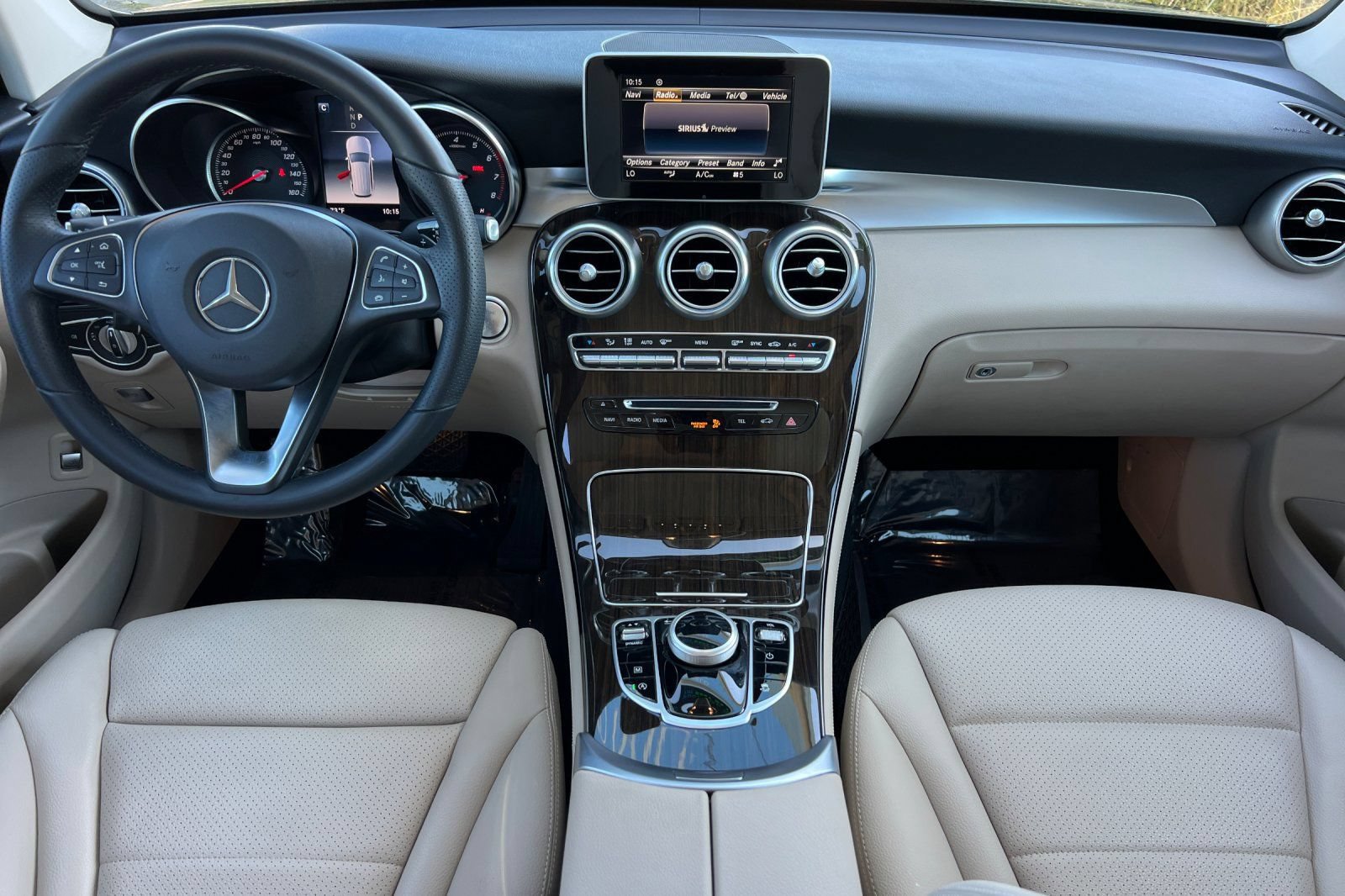 Used 2019 Mercedes-Benz GLC 300 image 3