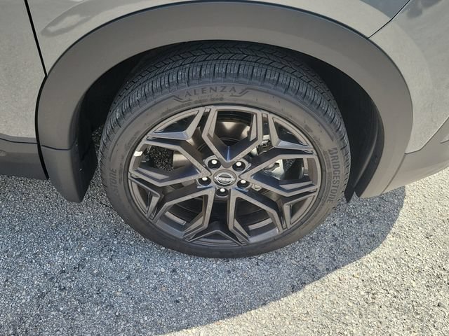 Certified 2026 Nissan Kicks SR AWD/4WD image 7