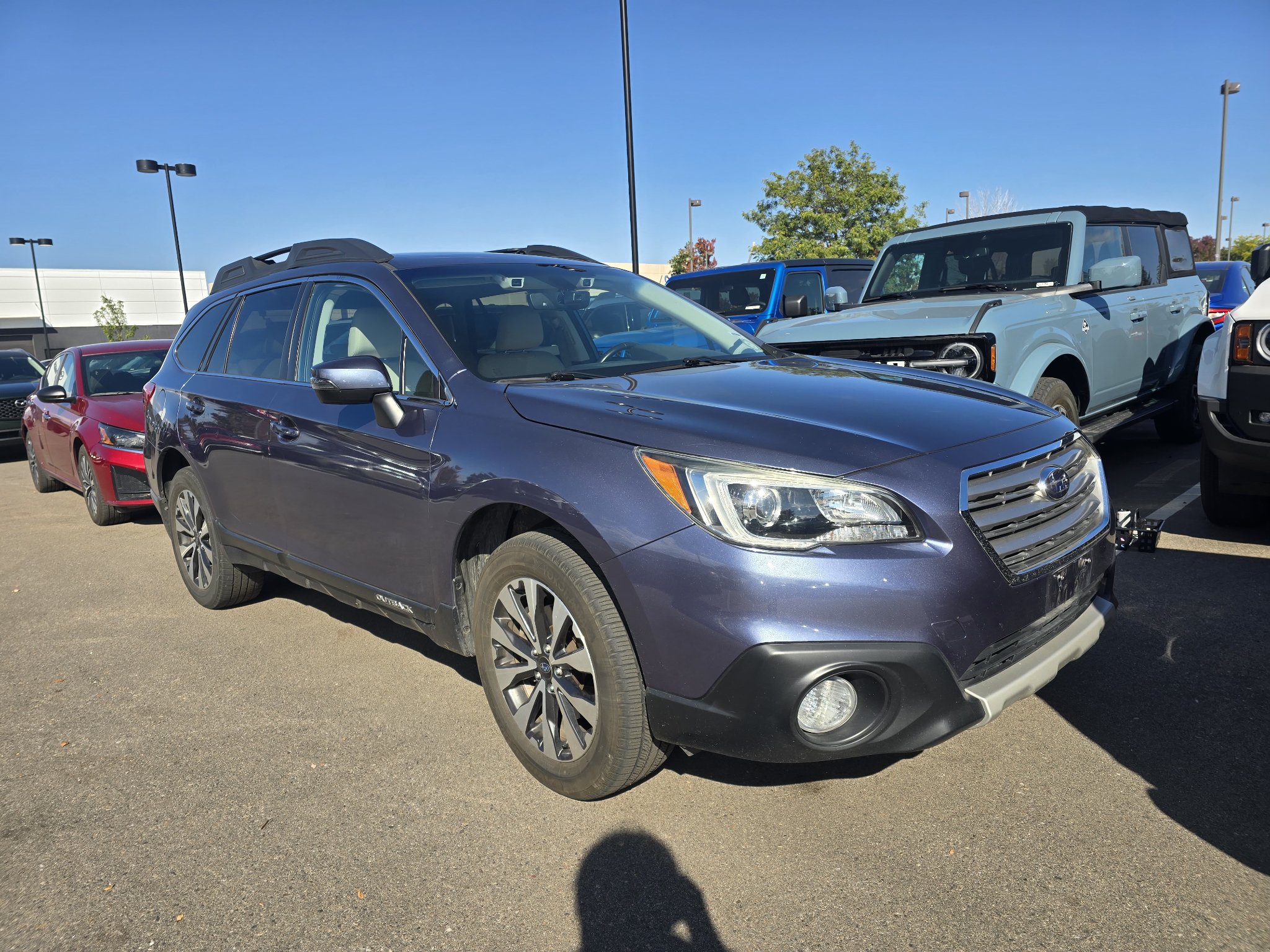 Used 2017 Subaru Outback 2.5i Limited AWD/4WD image 18