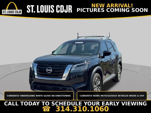 Used 2024 Nissan Pathfinder SL FWD 360° Tour