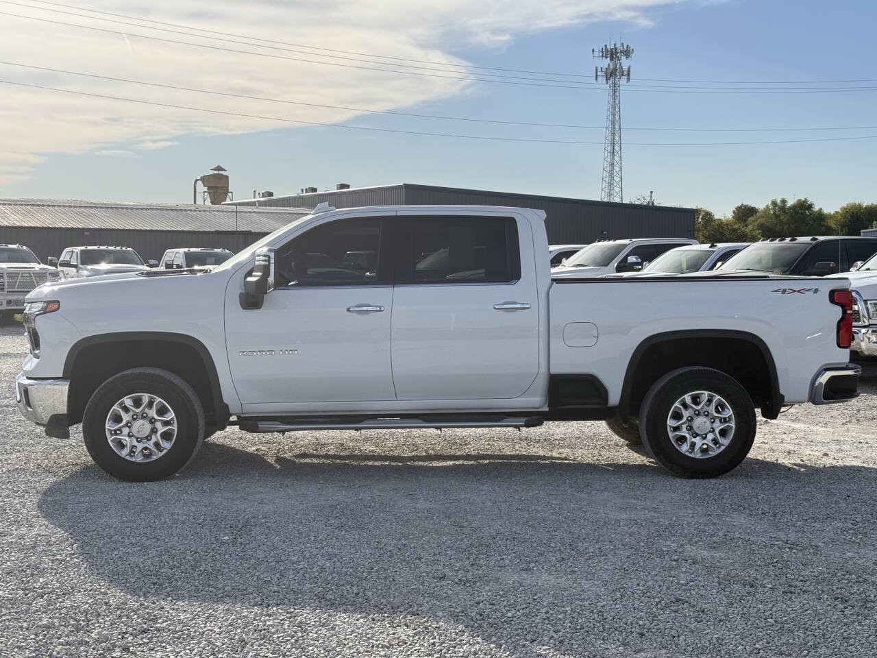 Used 2024 Chevrolet Silverado 2500 LTZ AWD/4WD image 3