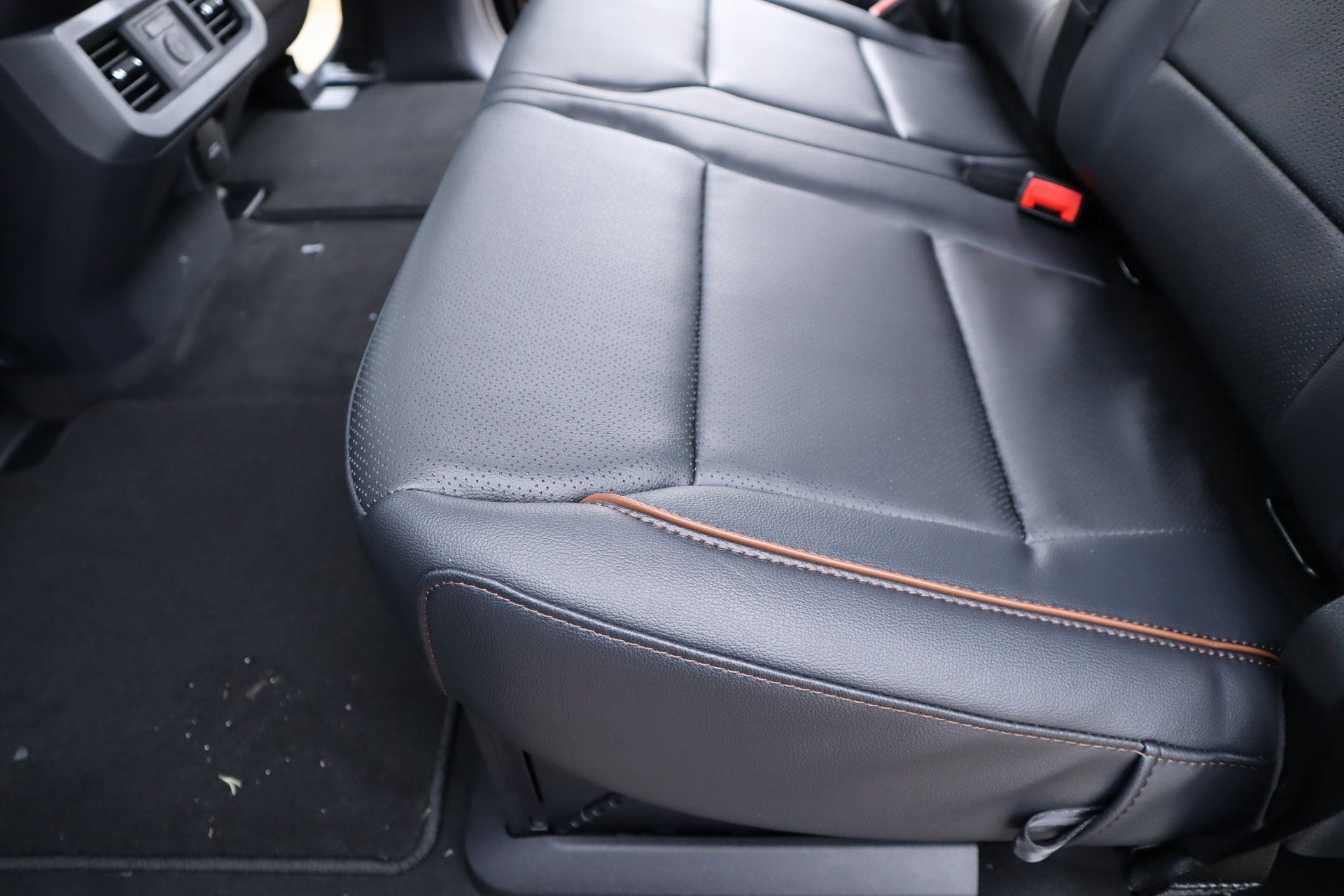 New 2026 Ford F250 Lariat w/ Tremor Off-Road Package image 14