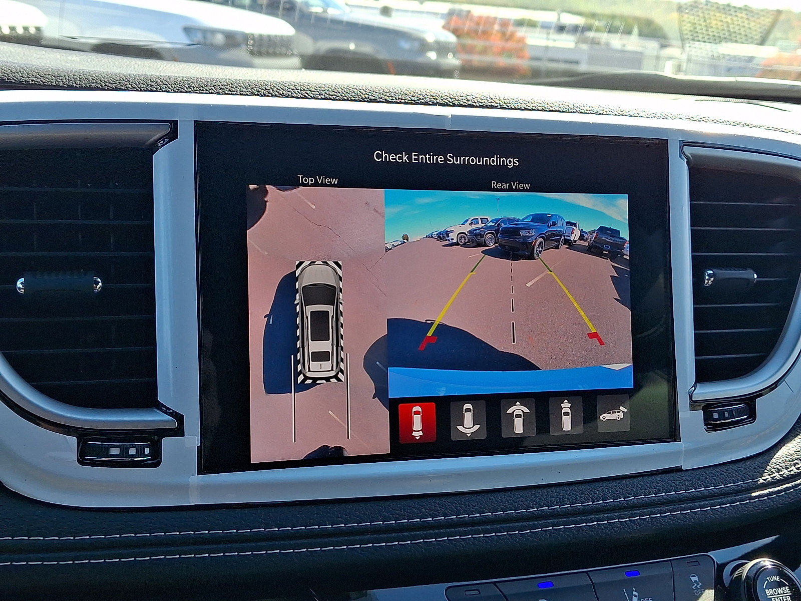 New 2027 Chrysler Pacifica Select FWD image 7