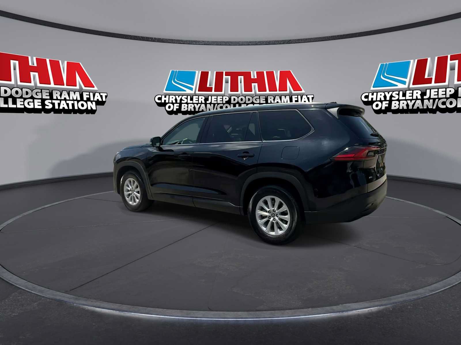 Used 2025 Toyota Grand Highlander AWD image 6